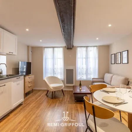 Le Bois Bleu 2nd Floor Elegance & Comfort In The Heart Of Appartement