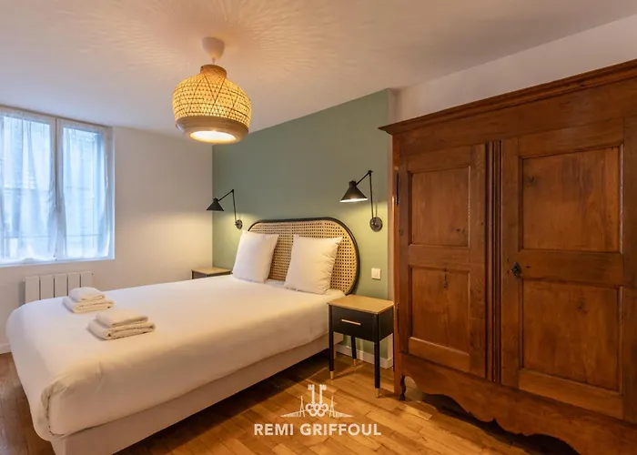 Le Bois Bleu 2nd Floor Elegance & Comfort In The Heart Of * Honfleur