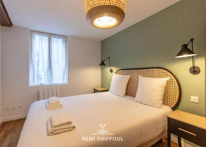 Le Bois Bleu 2nd Floor Elegance & Comfort In The Heart Of * Honfleur
